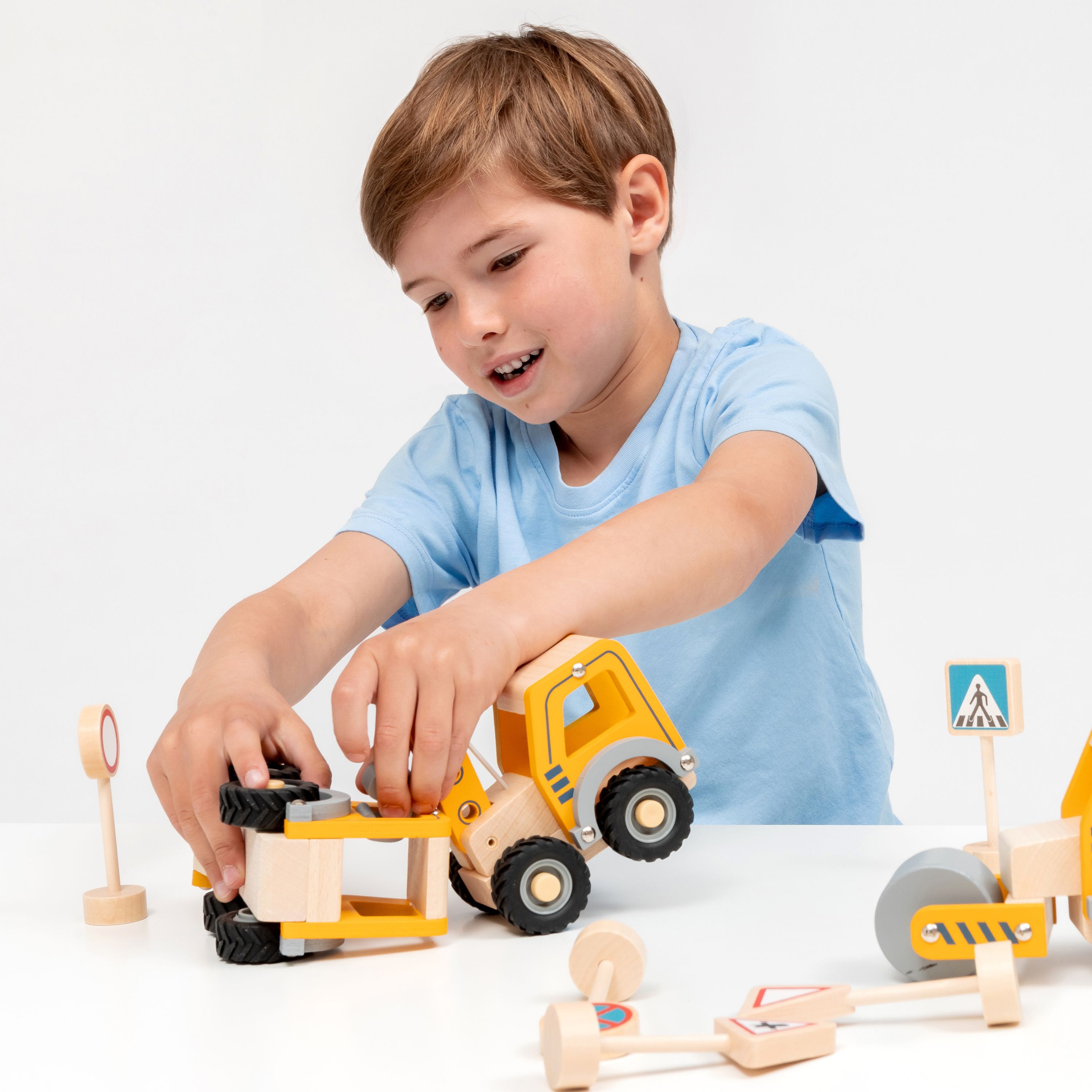 Baufahrzeuge aus Holz, 3er Set