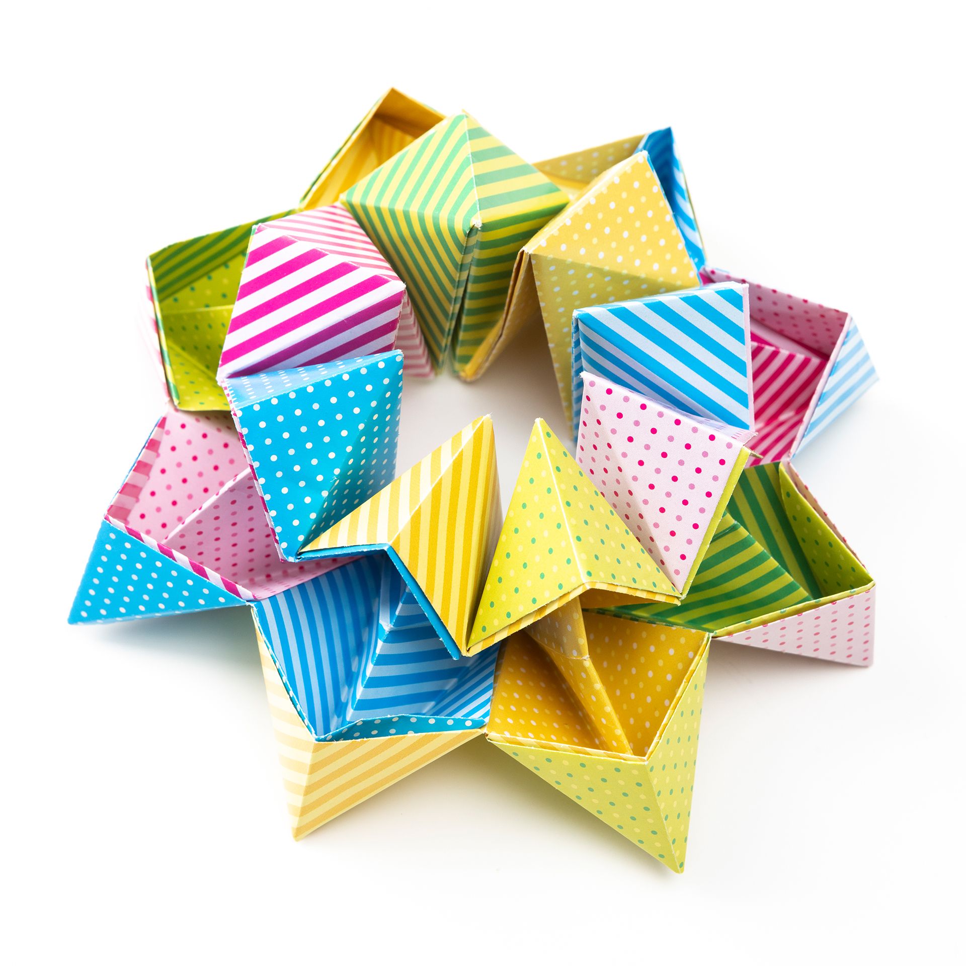 Origami Pünktchen u. Streifen, 15x15cm, 32 Blatt, 4 Far