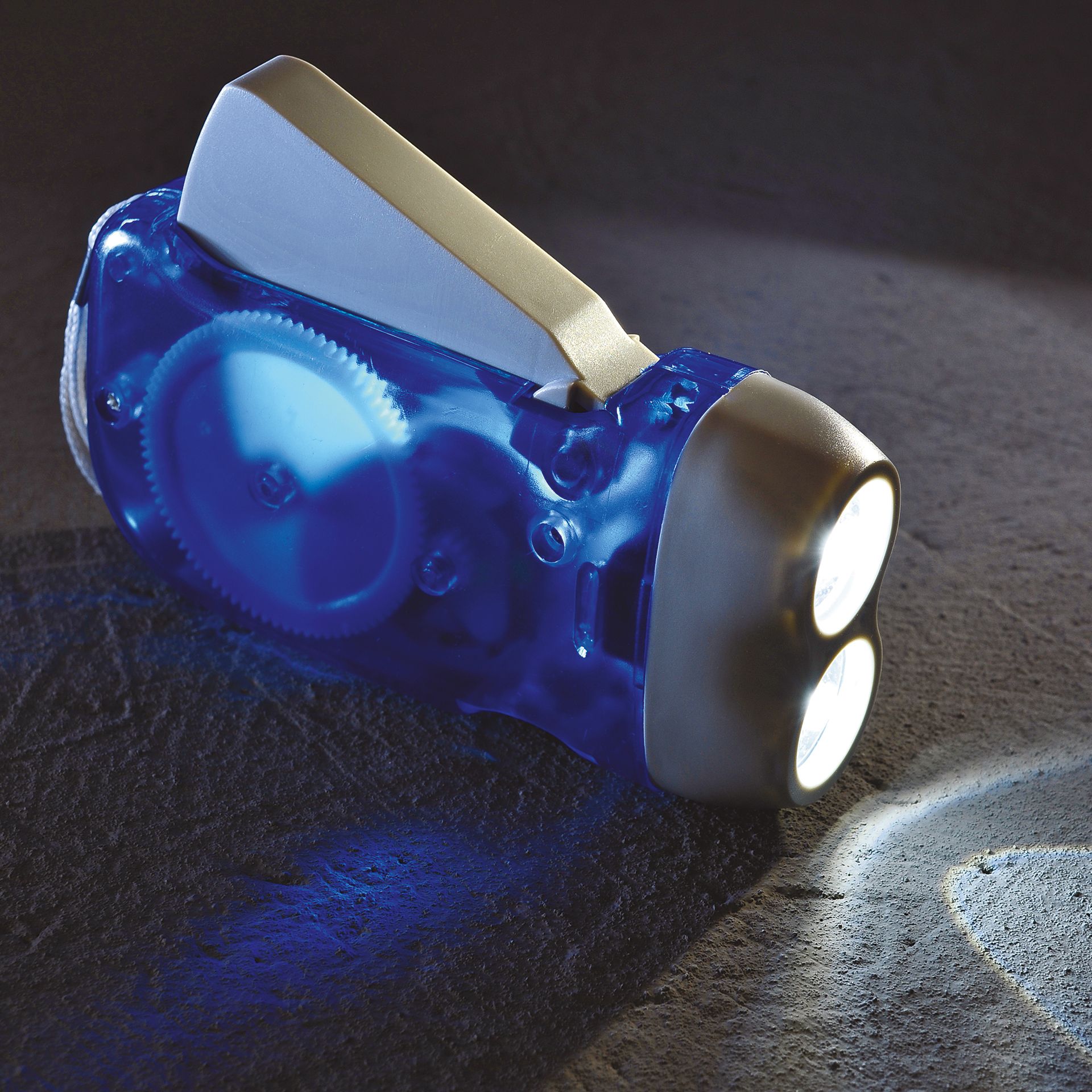 LED Taschenlampe mit Dynamo