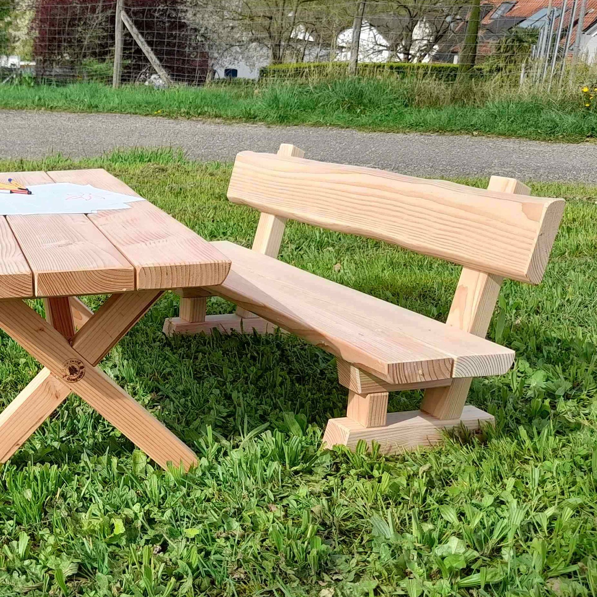 Gartenbank mit Rückenlehne, Holz, Krippe