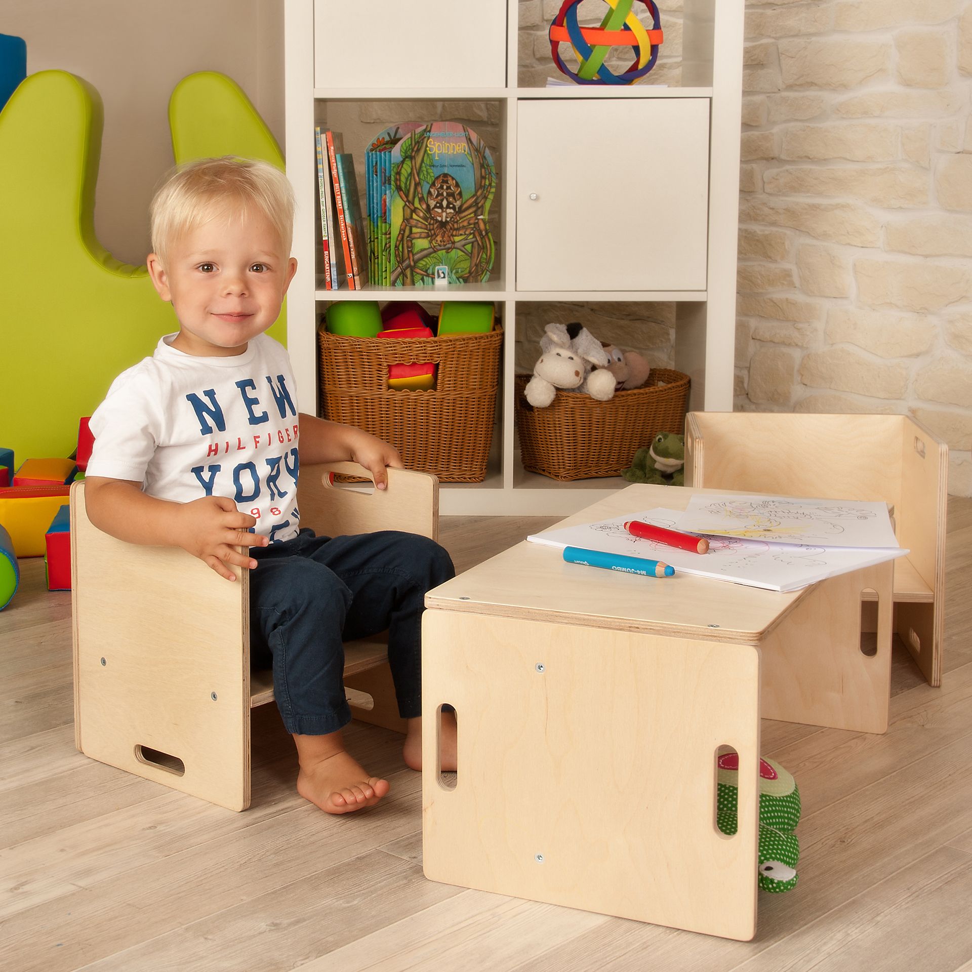 Wendehocker aus Holz, Krippe