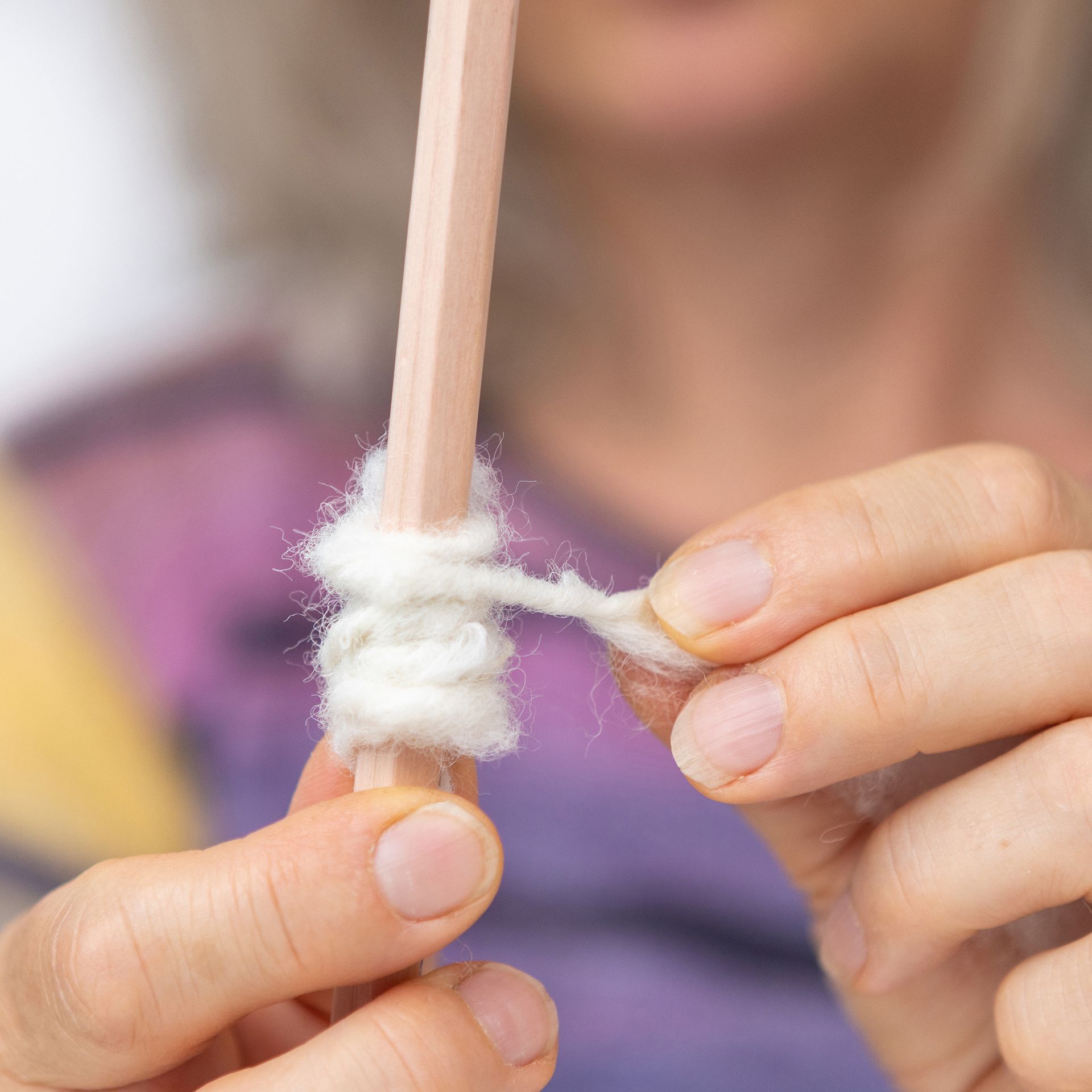 Fadenspinner Flockenwolle vom Schaf im Baumwollbeutel